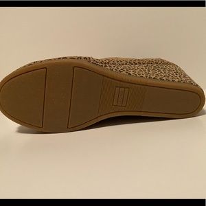 BRAND NEW Toms Cheetah Suede Wedge